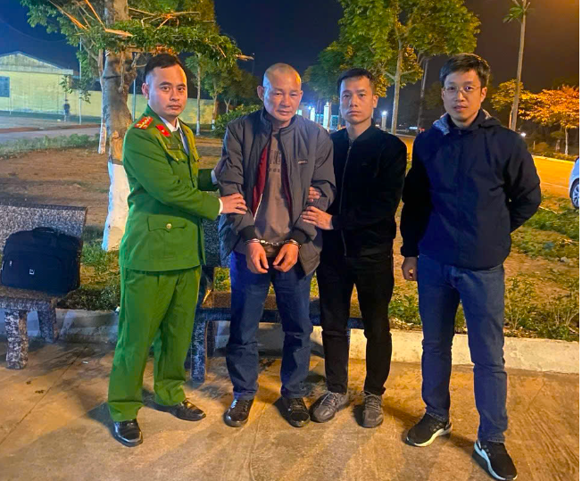 Đối tượng Vũ Hữu Thuyên tại thời điểm bắt giữ. Ảnh: CA Nam Định.