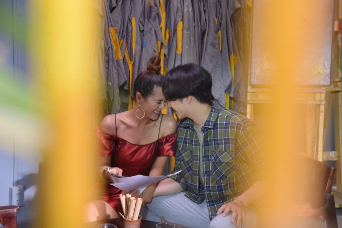 Đỉnh điểm chính là những thước ảnh ân ái, “khoá môi” giữa Nam Thư và Hạo Đông đã được ghi lại và gửi đến bệnh viện.