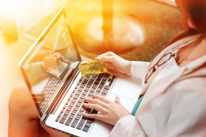 Chuyển tiền si&ecirc;u nhanh, nhận qu&agrave; si&ecirc;u khủng c&ugrave;ng Ng&acirc;n h&agrave;ng điện tử SHB