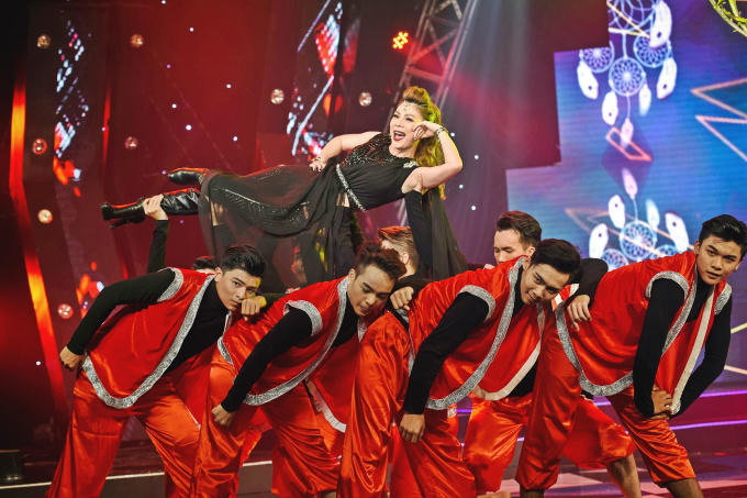 Mr Đàm và dàn trai đẹp