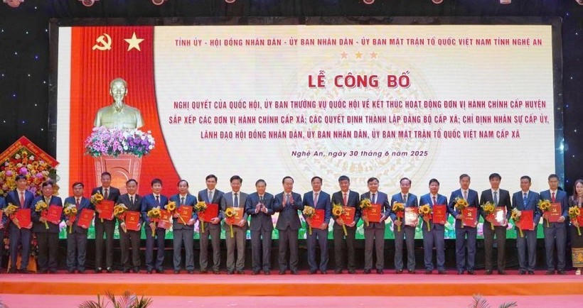Sau sắp xếp Nghệ An giảm từ 412 đơn vị cấp xã xuống còn 130 xã.