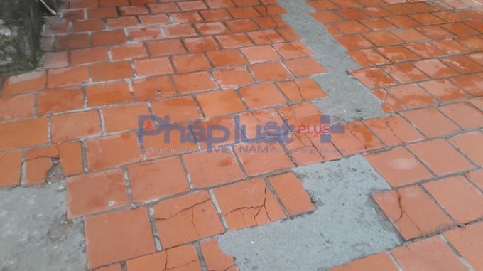 Chùm ảnh: Cận cảnh 1 góc Nhà thờ đá cổ Tam Đảo bị sụt lún gây nguy hiểm