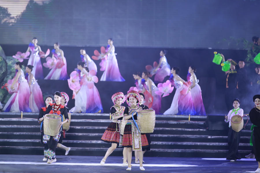 z4721065049172_0244b27cfce20aab416355f36ba938f0