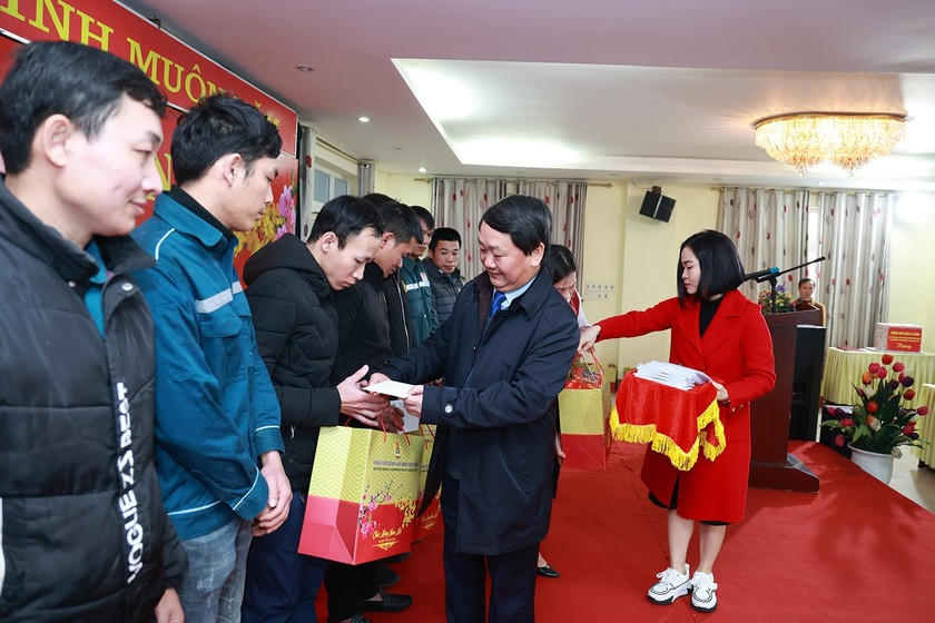 z5098586683374-c8dd29e0d0e2902b87a1f705279cd769-2695