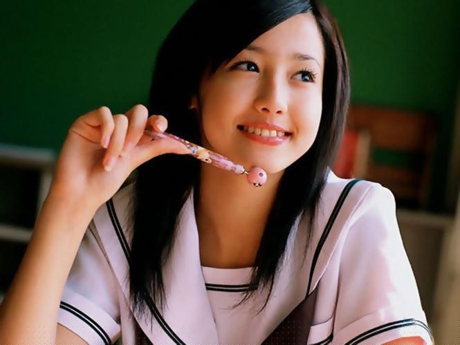 Hàng ngàn người chờ xét xử ‘Quốc bảo nhan sắc’ Nhật Bản - ảnh 2