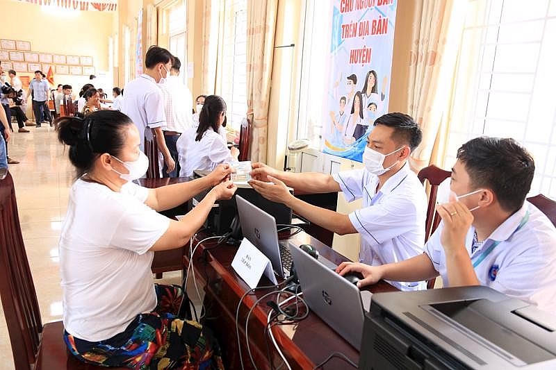 TP Hà Nội đã và đang đi đúng hướng, đúng lộ trình đặt ra nhằm hướng đến mục tiêu 100% người dân sẽ được cấp hồ sơ sức khỏe điện tử cá nhân .Ảnh minh họa.