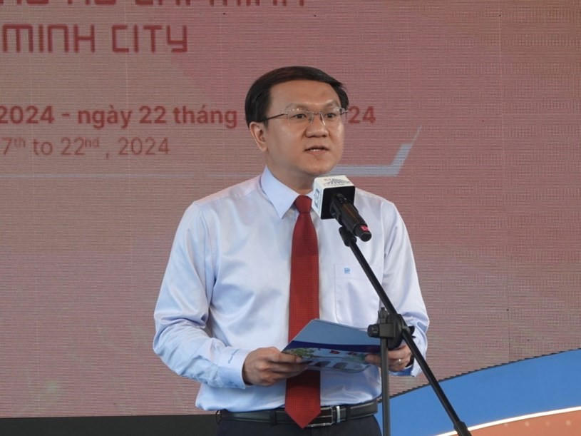 Giám đốc Sở Thông tin và Truyền Thông TP.HCM Lâm Đình Thắng phát biểu tại lễ khai mạc.