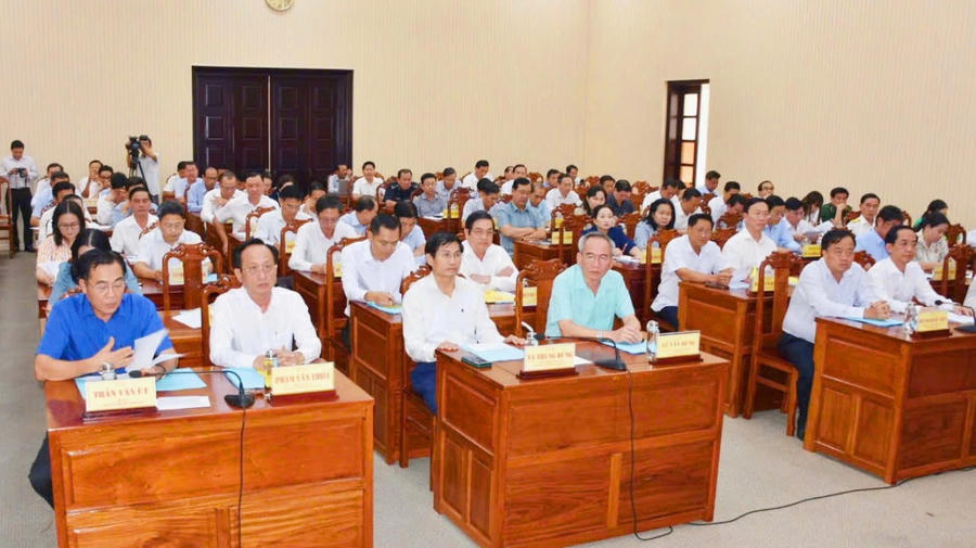 Đại biểu tham dự Hội nghị.