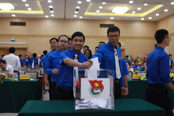 Đại biểu bỏ phiếu bầu Ban Chấp hành Đoàn Thanh niên Bộ Xây dựng nhiệm kỳ 2017-2022.