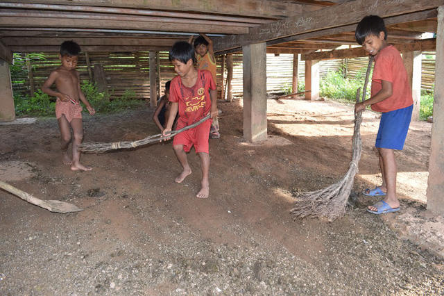 Học sinh bản Troi, xã Thượng Trạch, huyện Bố Trạch, Quảng Bình