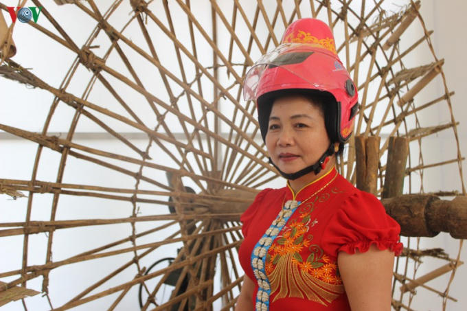 Anh372.