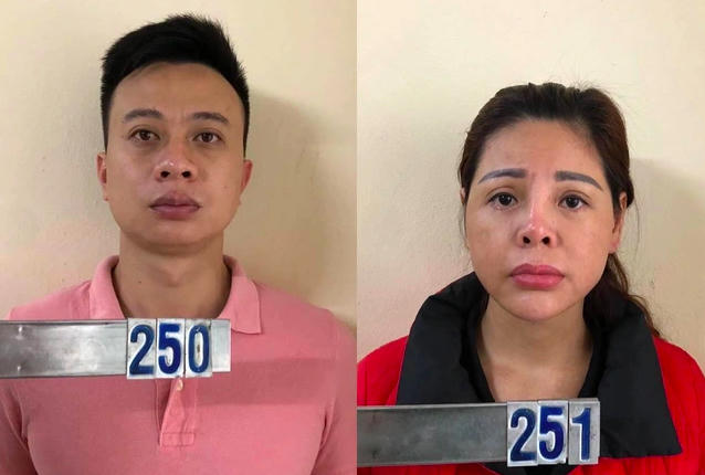 Cặp đôi Hiếu và Hằng tại cơ quan công an .