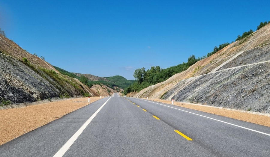 Đoạn La Sơn - Hoà Liên đã được đầu tư, xây dựng với quy mô 2 làn xe, đưa vào khai thác từ đầu năm 2022.