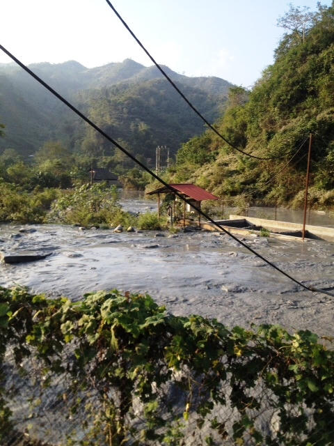 Hiện trường nơi xảy ra sự cố (Ảnh: Quốc Đạt/ TTXVN).