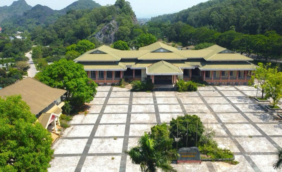 Thanh Hóa "giải cứu" trung tâm hội nghị 160 tỷ đồng bị bỏ hoang (Ảnh: Quốc Huy).