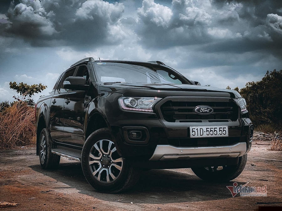 Nhiều xe trúng biển số đẹp, tăng giá gấp ba, lãi chênh vài tỷ