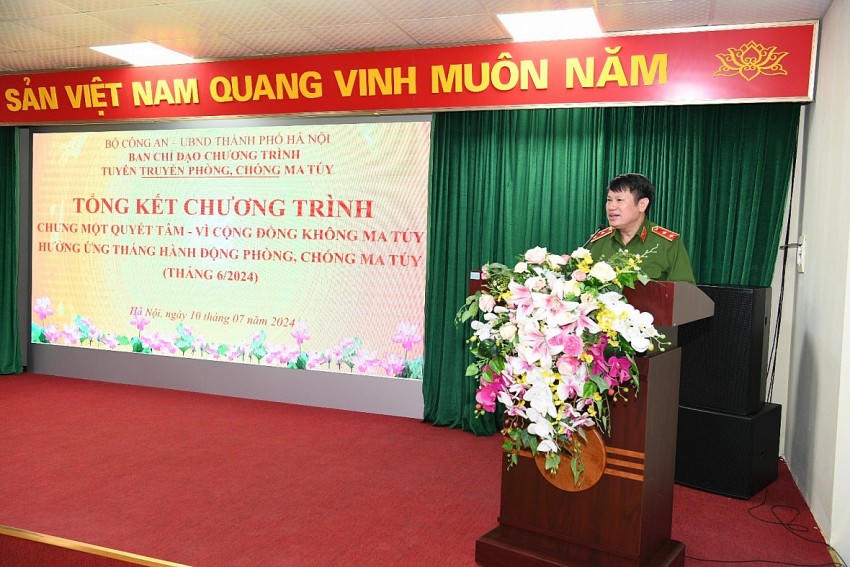 Trung tướng Nguyễn Văn Viện, Cục trưởng Cục Cảnh sát điều tra tội phạm về ma túy, Trưởng Ban chỉ đạo chương trình phát biểu tại hội nghị.