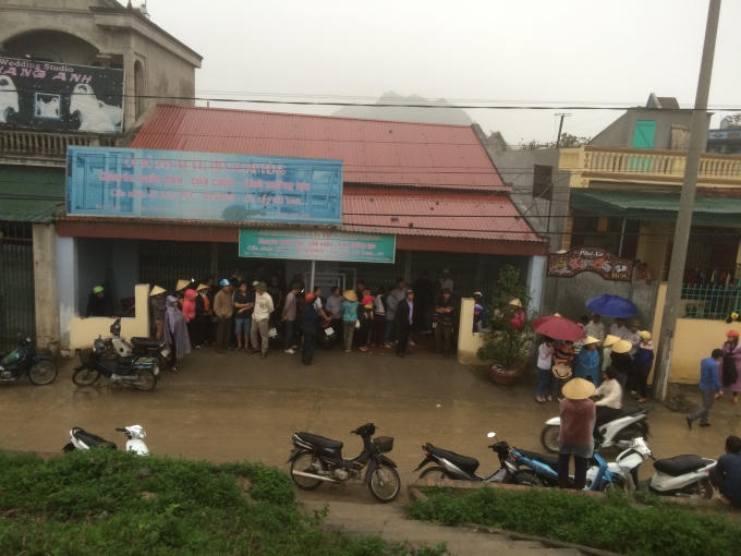 Bên ngoài cổng quán cafe Phố Xa - Nơi tổ chức đánh bạc của các đối tượng.