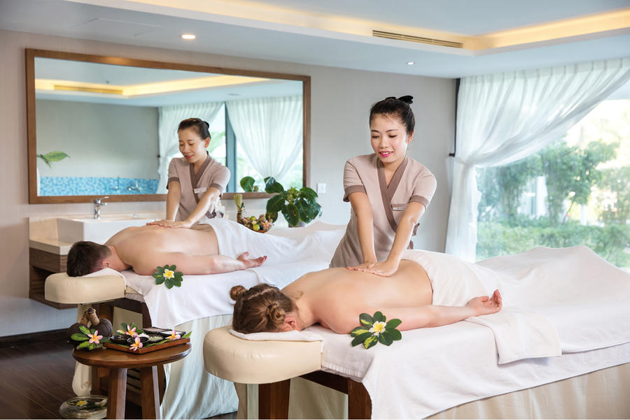 Cam Ranh Riviera tặng 60 phút body massage miễn phí cho các cặp đôi khi nghỉ dưỡng tuần trăng mật