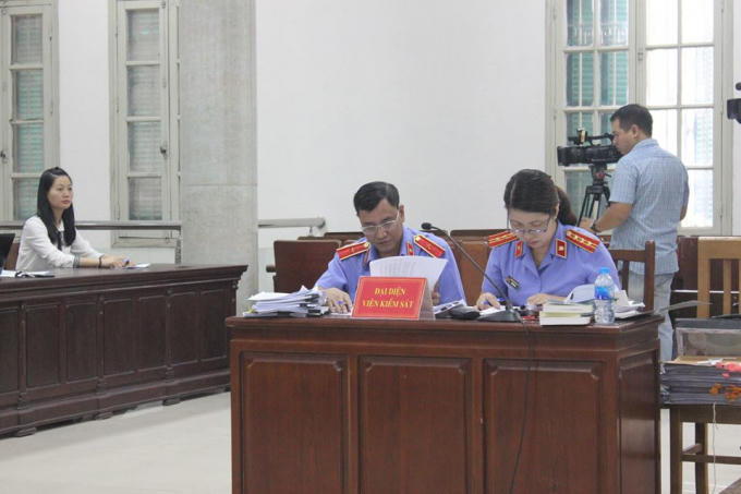 Đại diện Viện Kiểm sát: Đủ căn cứ xác đinh sai phạm các bị cáo.