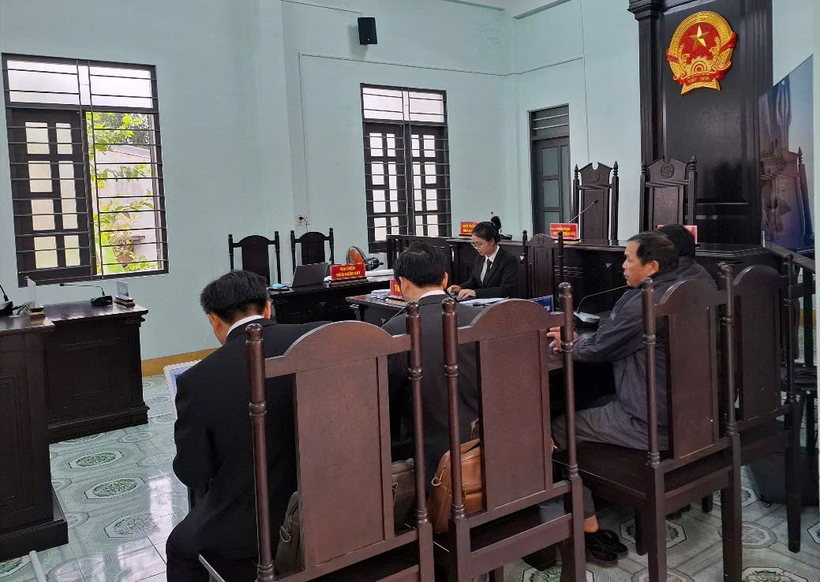 Quang cảnh phiên toà ngày 07/02/2025 trước giờ xét xử.