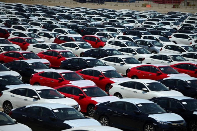 Ph&acirc;n kh&uacute;c xe hạng C: Honda Civic 'đổi đời', Chevrolet Cruze tuột dốc