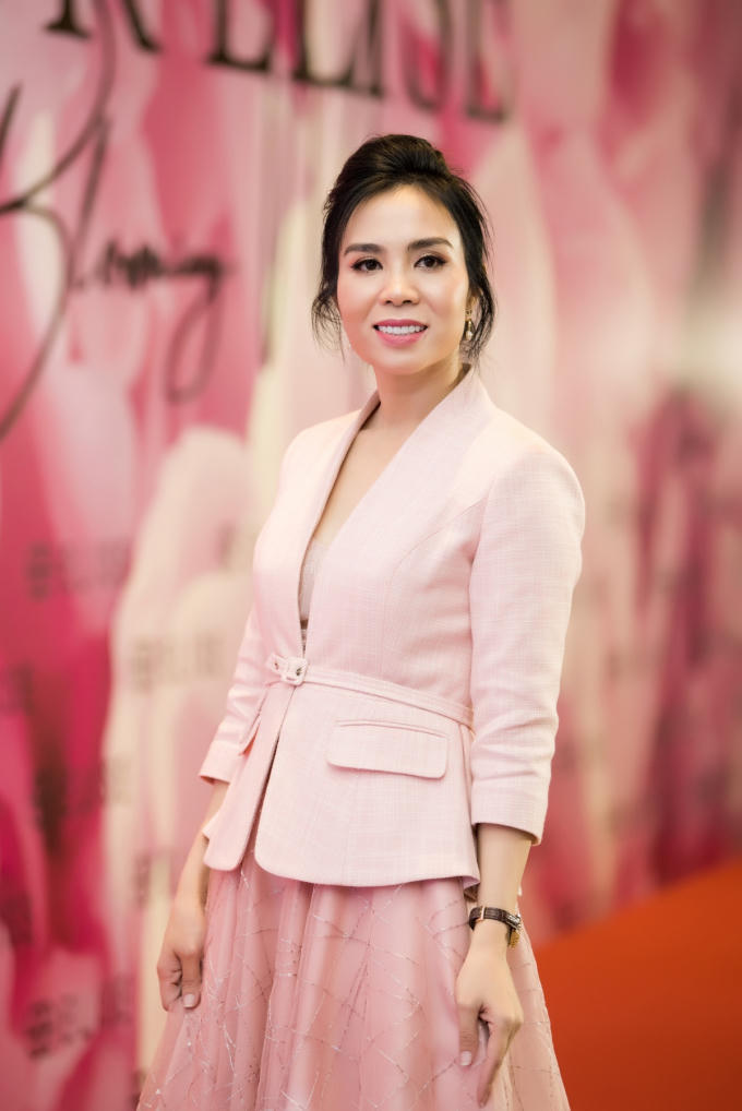 CEO ELISE Lưu Nga. 