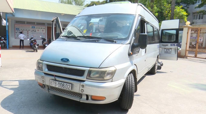 Chiếc xe mà tài xế Dũng dùng để chở thuốc lá ngoại nhập lậu (Ảnh: Anh Tuấn)