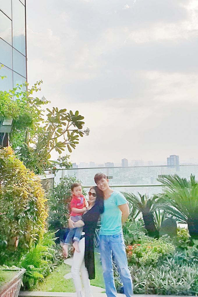 Nathan Lee chiêu đãi Mỹ Lệ ''sơn hào hải vị'' gì trong căn villa 2 triệu USD?