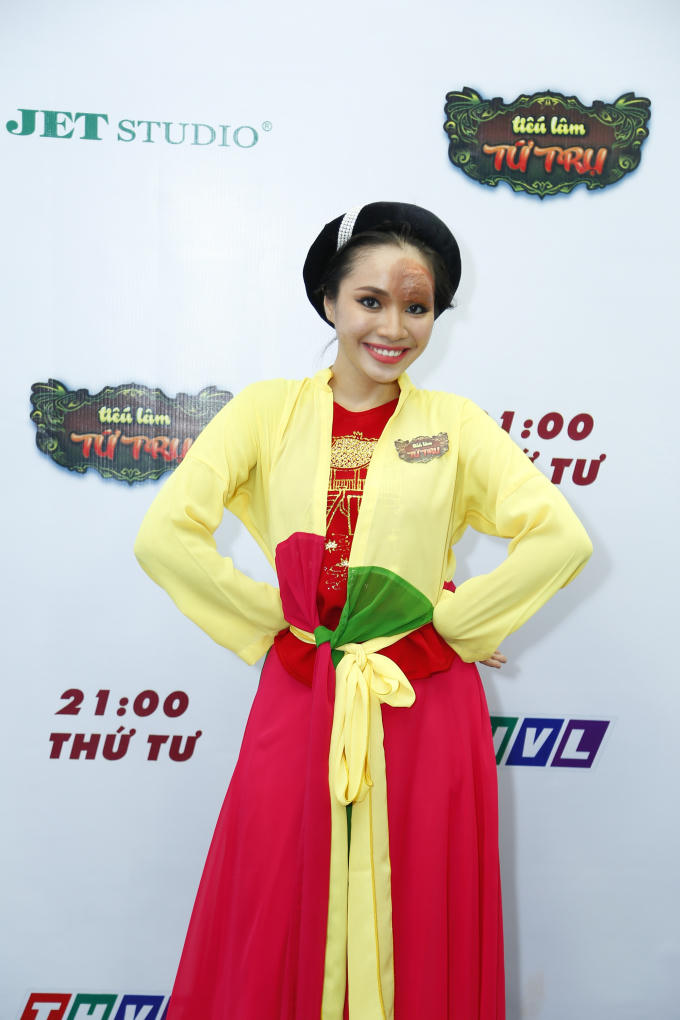Hotgirl trào phúng Trang Tuyền: