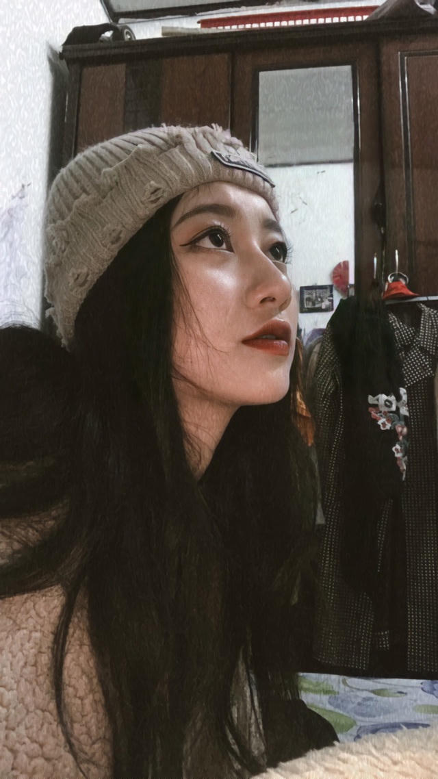 Ngoài ra còn giúp em có nguồn thu nhập ổn định.