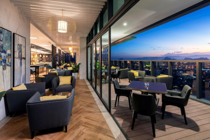 Những Sky Bar cao kỷ lục tại mỗi địa danh mang đến không gian giao lưu đẳng cấp và thư giãn.