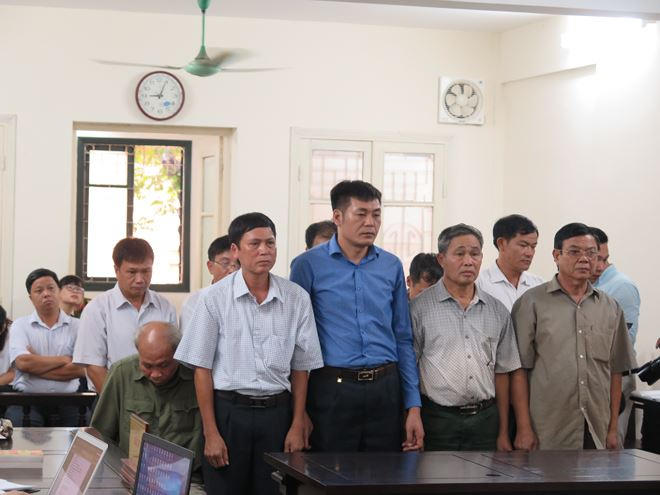 Toàn cảnh phiên tòa.