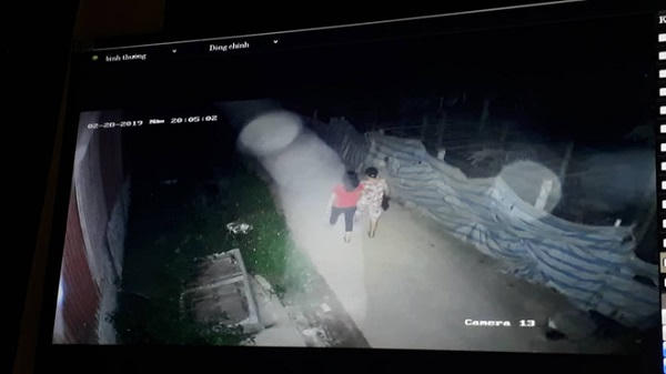 Hai người thân thiết với nhau trước khi xảy ra sự việc
