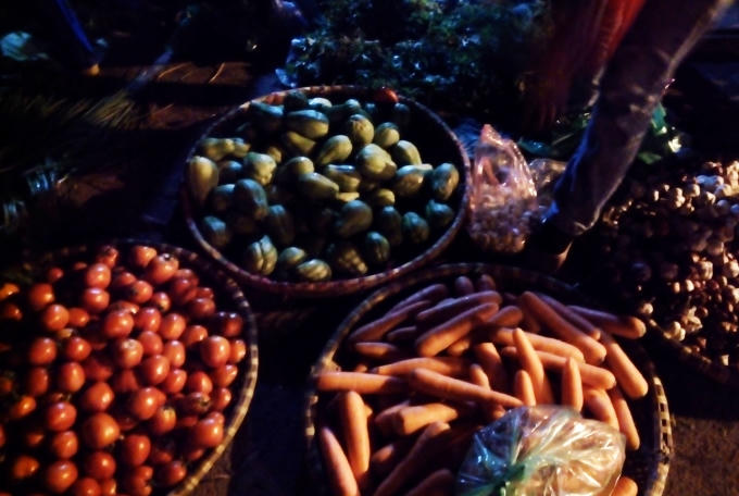 Đầy đủ các loại hàng thực phẩm thiết yếu