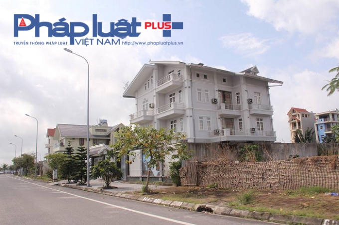 Cận cảnh những t&ograve;a l&acirc;u đ&agrave;i khủng của đại gia đất mỏ