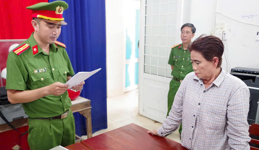 Thi hành Lệnh bắt tạm giam đối với bị can Lê Thị Tiền