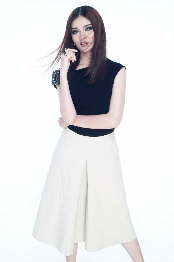 Dự định đi du học của Á hậu nhận được sự ủng hộ của gia đình, người thân và bạn bè.