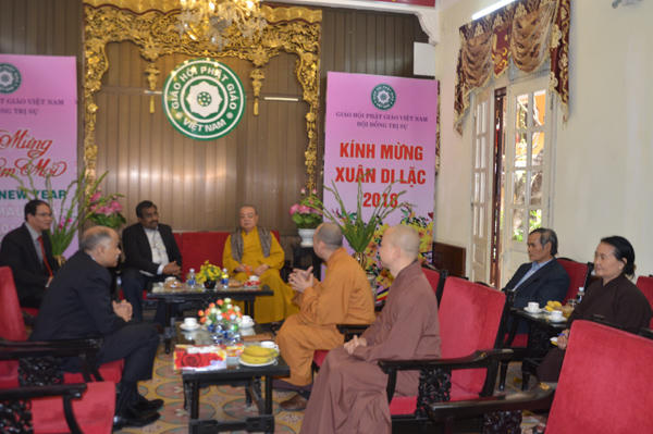 Ngài Ram Madhav – Tổng bí thư Đảng cầm quyền Ấn Độ đến thăm, làm việc tại trụ sở Trung ương Giáo hội Phật giáo Việt Nam tại chùa Quán Sứ.