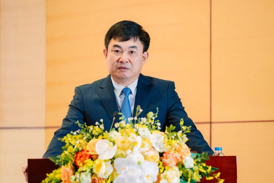 Ông Ngô Hoàng Ngân - Bí thư Đảng ủy, Chủ tịch HĐTV Tập đoàn phát biểu tại buổi lễ.