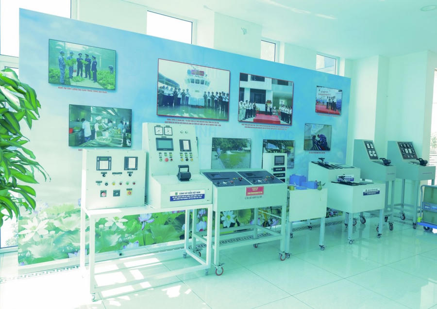 Khu trưng bày truyền thống