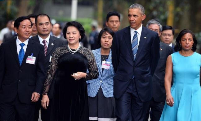 Chủ tịch Quốc hội tiếp đón Tổng thống Mỹ Barack Obama ngày 23/5. Ảnh: Zing.