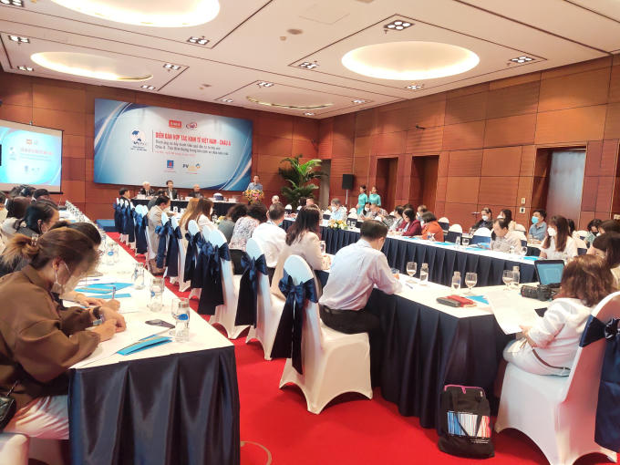 Toàn cảnh diễn đàn.