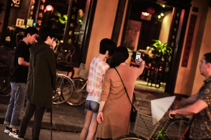 Xa Thi Mạn, Lý Nhã Kỳ bị bắt gặp đi chơi ở Hội An