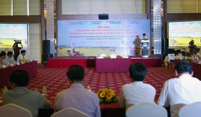 Gần 200 đại biểu, diễn giả, doanh nghiệp và các chuyên gia tham dự Hội thảo.