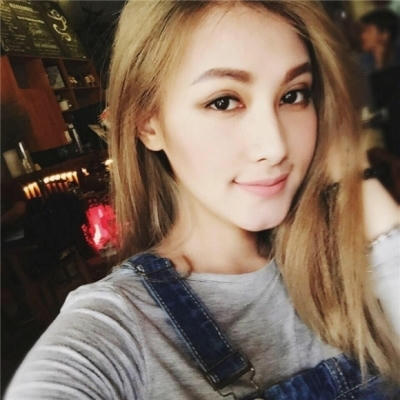 Cô sở hữu một vẻ đẹp khiến người khác ấn tượng ngay từ cái nhìn đầu tiên. Ảnh: internet.