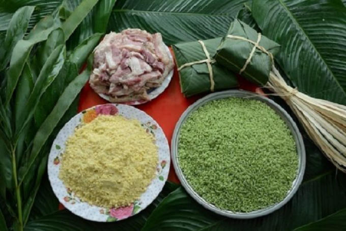 Ngoài các nguyên liệu như thịt, đỗ, gạo, lá Dong là một phần không thể thiếu để hình thành nên một chiếc bánh chưng.