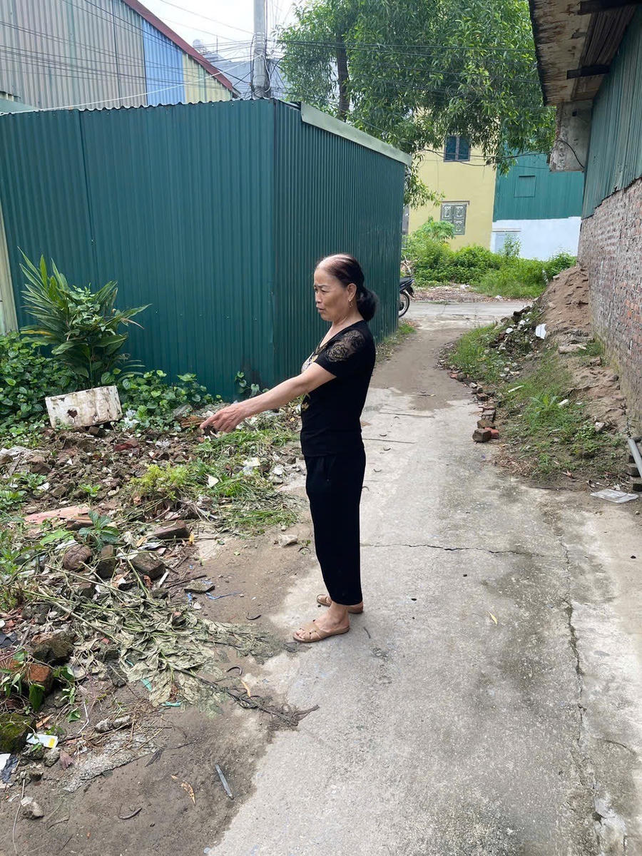 Thửa đất bị cho là "có tranh chấp lối đi chung" thuộc quyền sở hữu hợp pháp của gia đình ông Nguyễn Thọ Lượng tại Tổ dân phố 9 (phường Phú Lương, Hà Nội). Nguyên nhân tranh chấp do một Biên bản thỏa thuận dù biên bản này không có các thủ tục pháp lý cần thiết, không làm thay đổi hiện trạng sử dụng đất.