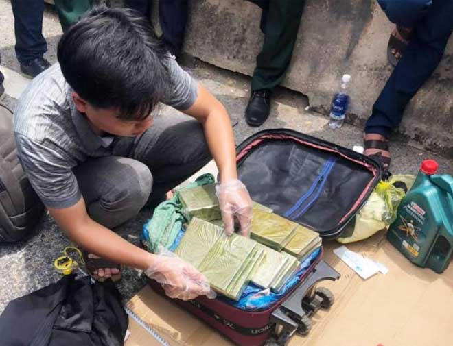 Số lượng lớn ma túy mà các đối tượng vận chuyển.