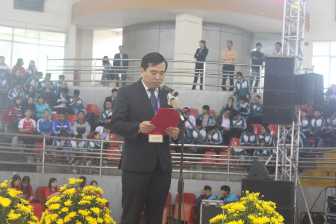 Ông Nguyễn Minh Tường - Giám đốc Sở GD&ĐT Phú Thọ phát biểu khai mạc Hội khỏe Phù đổng lần thứ XVIII năm 2018.